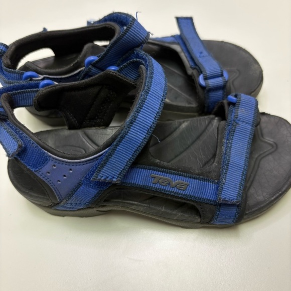 2/$20 Teva Boys 3.5 Tanza Youth Blue Strap On Velcro Sport Sandal Shoe Hike Swim - Picture 2 of 7